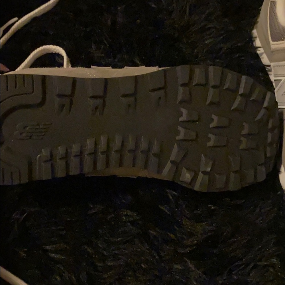 Shoes - Picture 4 of 4